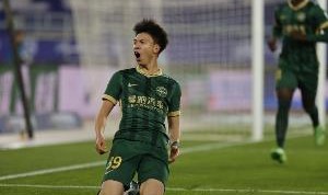 记者王涛：今晚三场中超全是进球大战，事实证明王钰栋值得信任