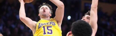 湖人太子摇身变成三双机器 球队控卫危机迎刃而解